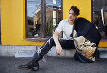 Load image into Gallery viewer, Exclusive Fringe prêt-à-porter men Jeans MAISON ILLURE Milano Tokyo