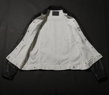 Load image into Gallery viewer, Yin and Yang Black series Exclusive prêt-à-porter men Denim Jacket MAISON ILLURE Milano Tokyo