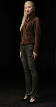 Load image into Gallery viewer, Exclusive prêt-à-porter women Jeans MAISON ILLURE Milano Tokyo
